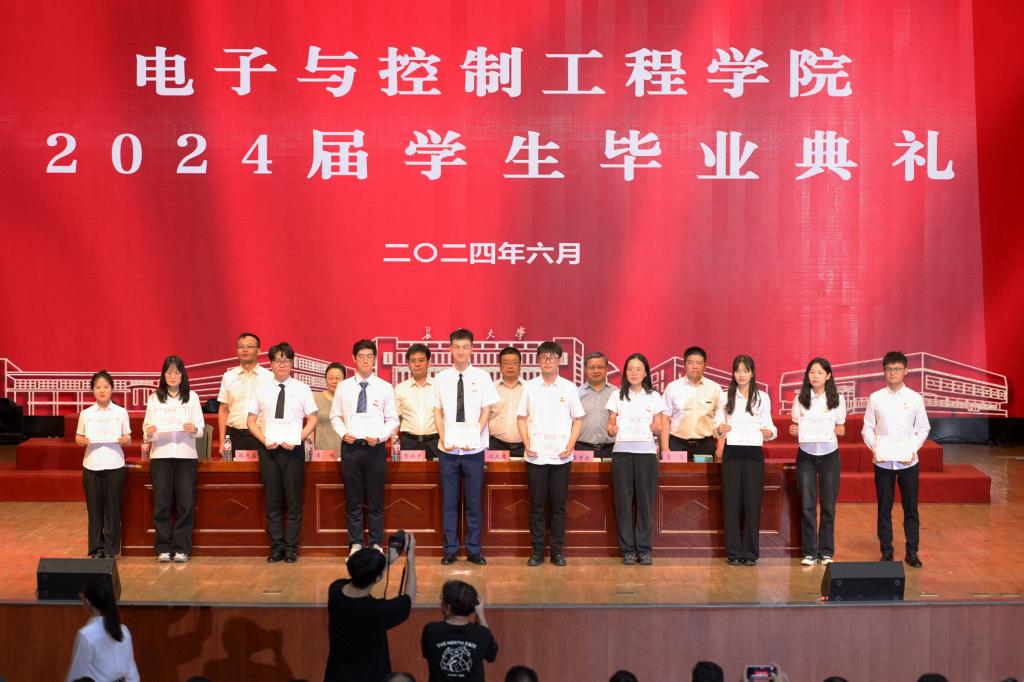 成人影片