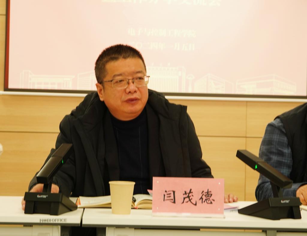 成人影片