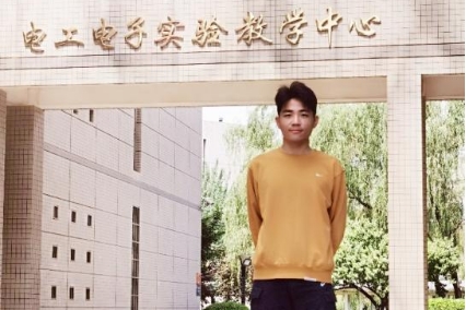 成人影片