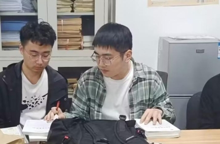 成人影片