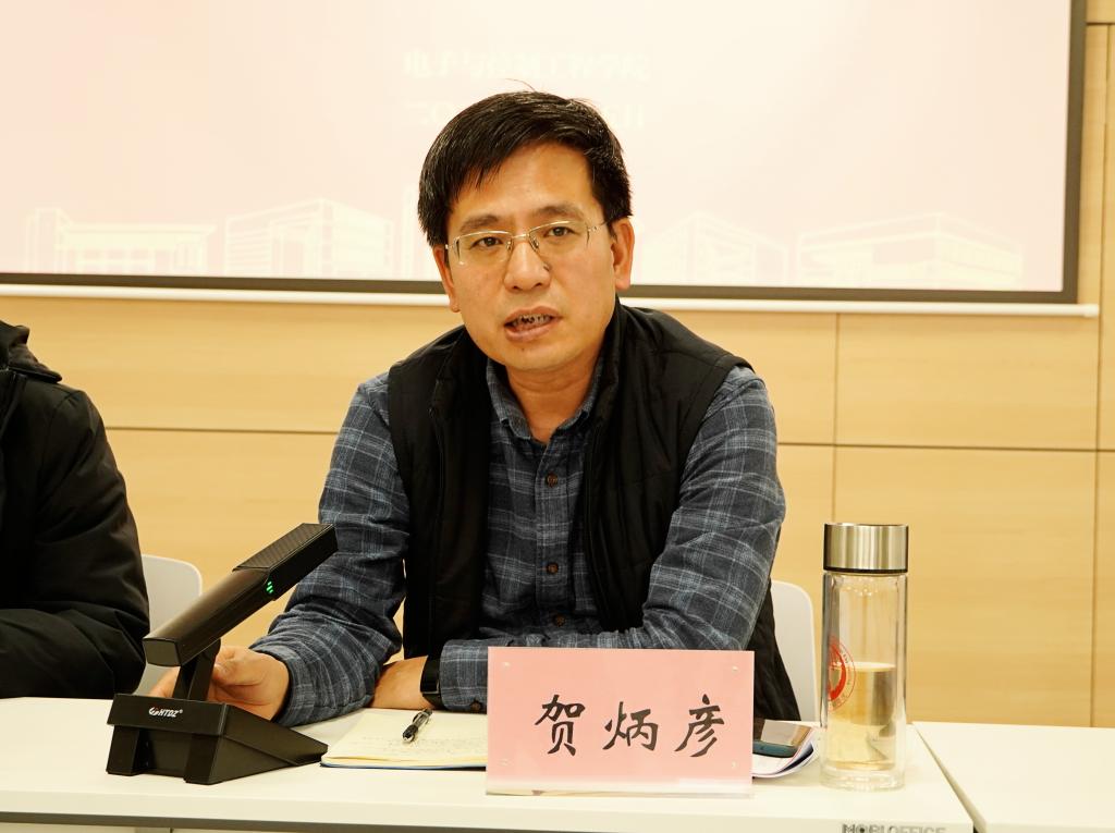 成人影片